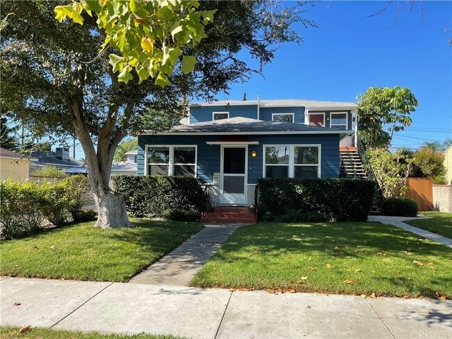 Building Photo - 1211 N Kenwood St Unit 1211 1.5