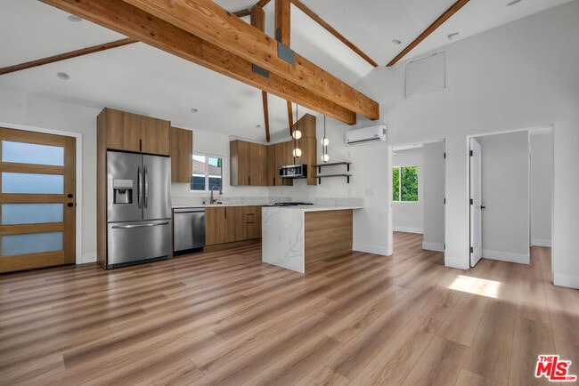 Photo - 2766 N Frederic St