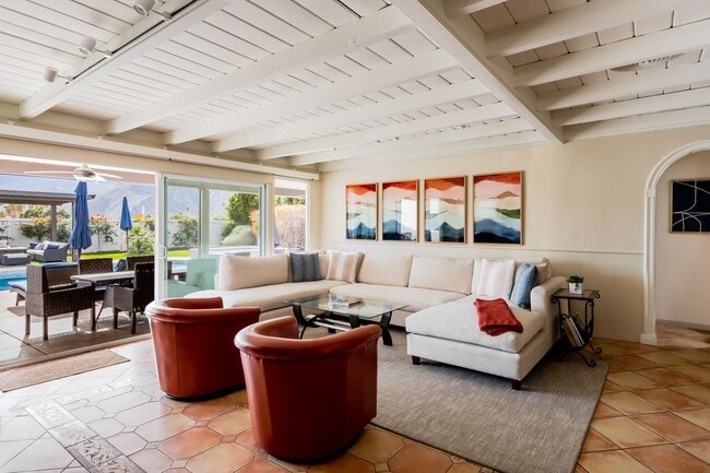 Photo - Movie Colony Oasis - Peaceful, Walk to Downtown (Monthly Only - No Long Term)