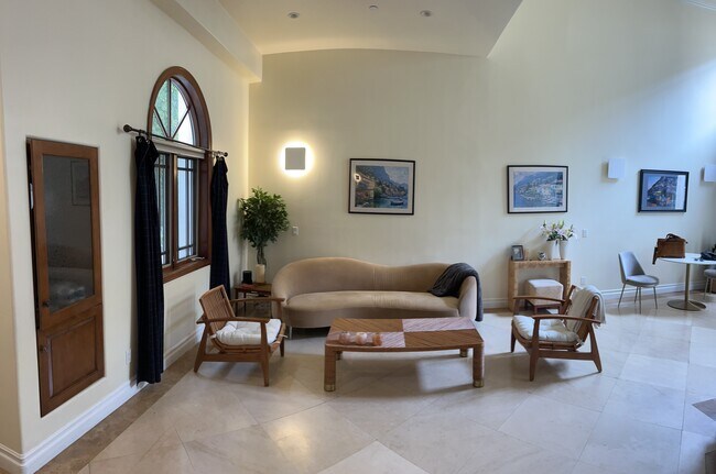 Photo - 1027 10th St Unit 2