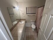 Photo - Triplex