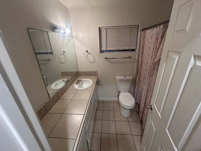 Photo - Triplex