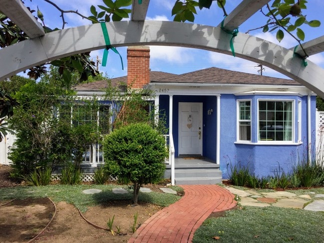 Front view - 2457 Ashland Ave