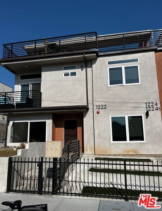 Building Photo - 1222 Alexandria Ave