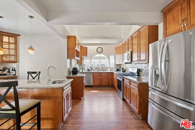Photo - 10530 Kinnard Ave