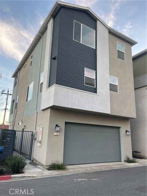 Photo - 200 N Standard Ave