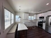 Photo - 1460 Ricardo St