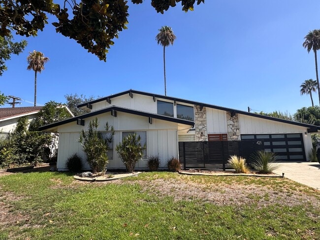 Photo - 421 Larry Ln