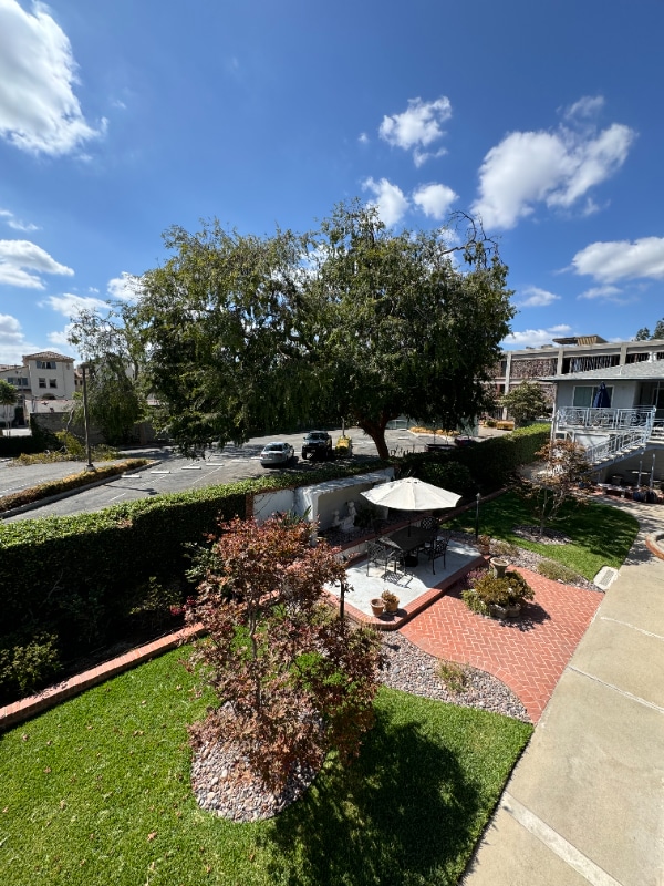 Photo - 251 N El Molino Ave