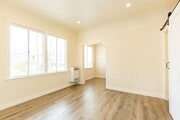 Photo - Spacious Junior 1 Bedroom Oakwood/East Hollywood