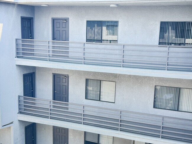 Photo - Executive House