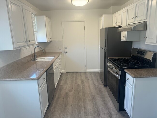 Photo - 436 Venice Way Unit 438 #2