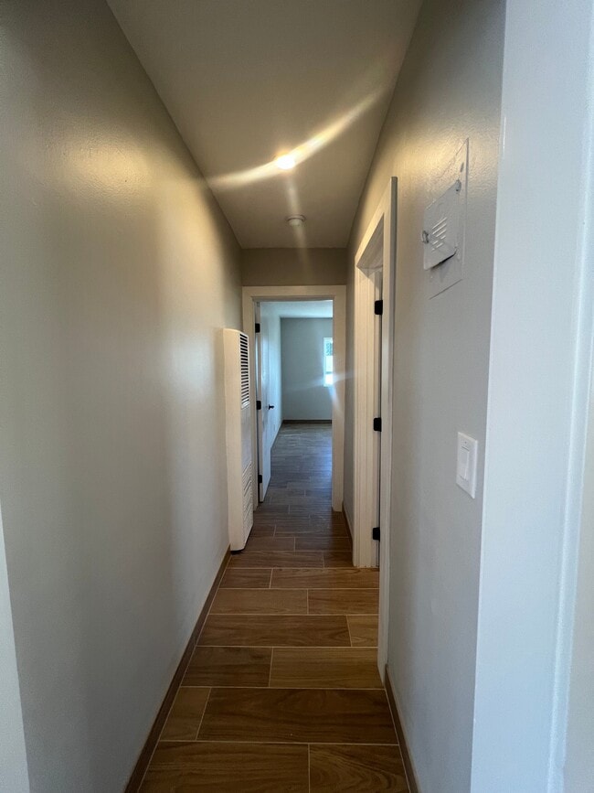 Photo - 6909 Fulton Ave Unit 5