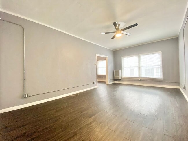 Photo - Valdamour Apartments