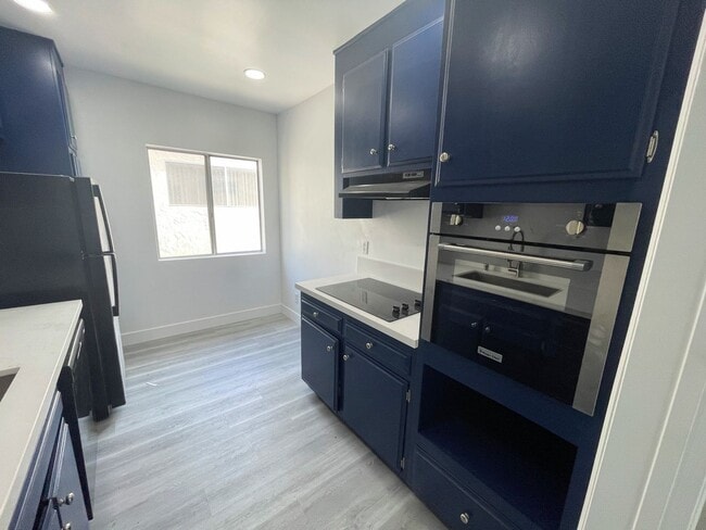 Photo - 1bd/1ba, Gorgeous, private unit with balcony, with parking in Sherman Oaks! Unit 207