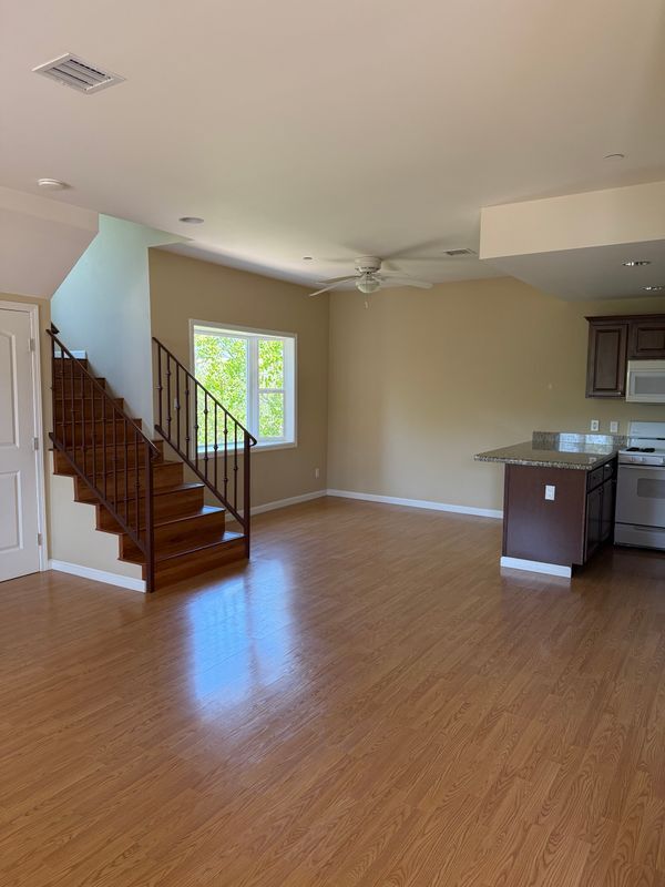 Photo - 1769 Los Feliz Dr