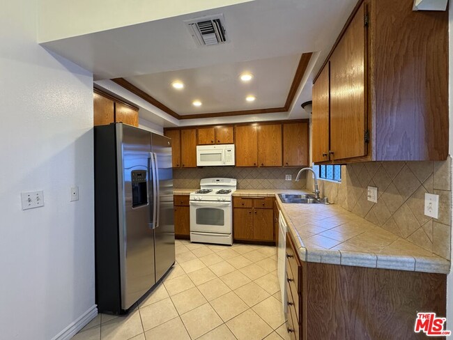 Photo - 1007 5th St Unit E