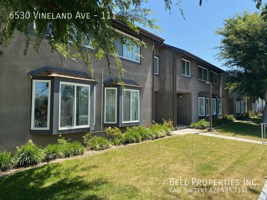 Photo - 6530 Vineland Ave