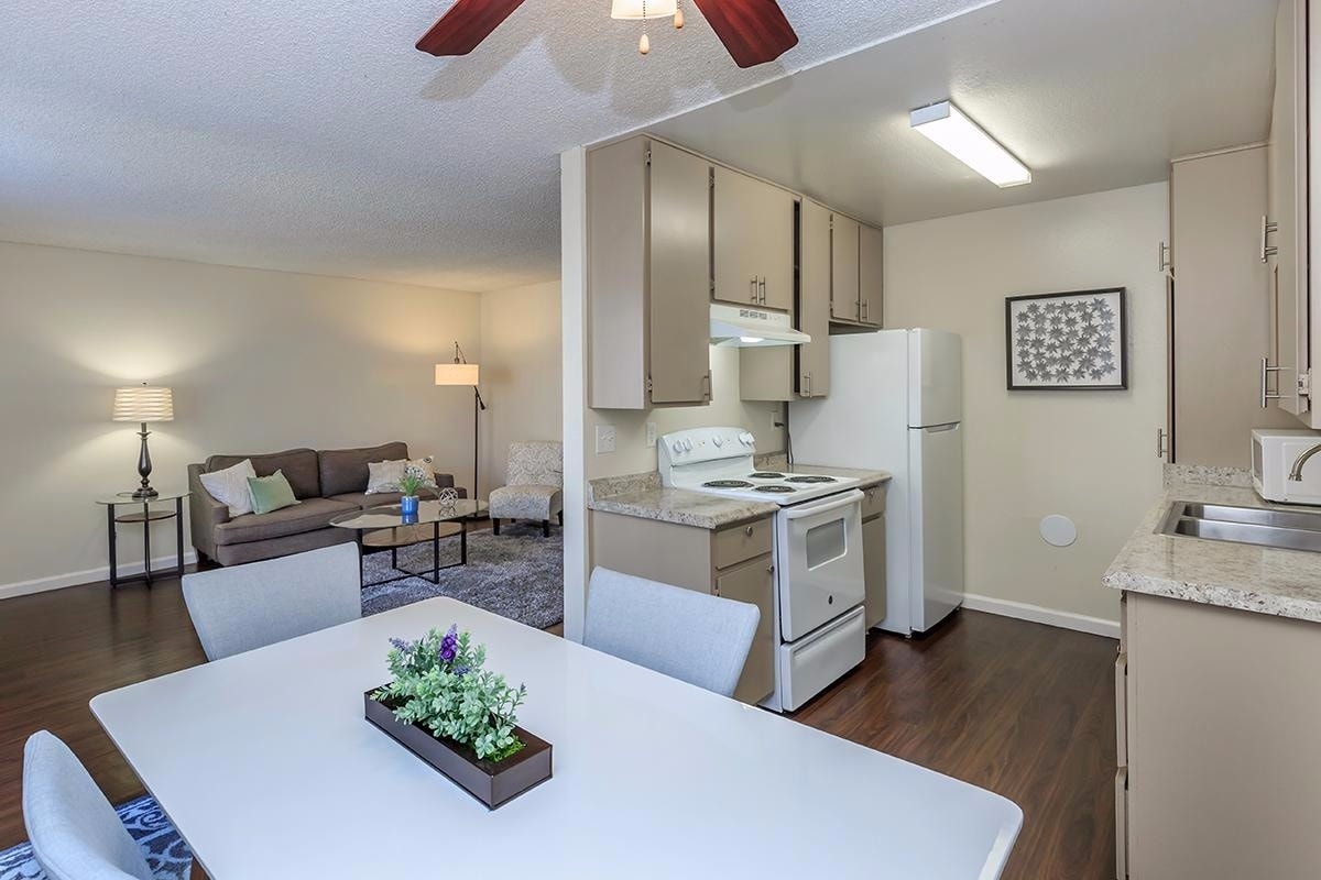 Floor Plan - 2/1 up