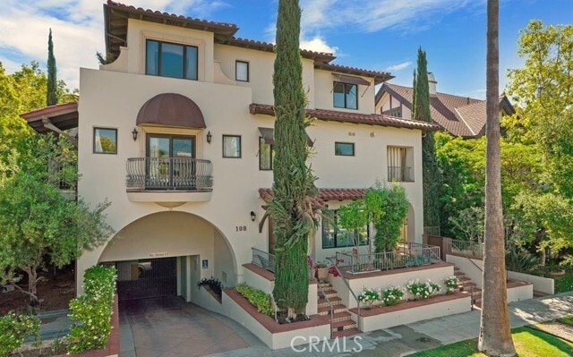 Photo - 108 S El Molino Ave Condo Unit 302