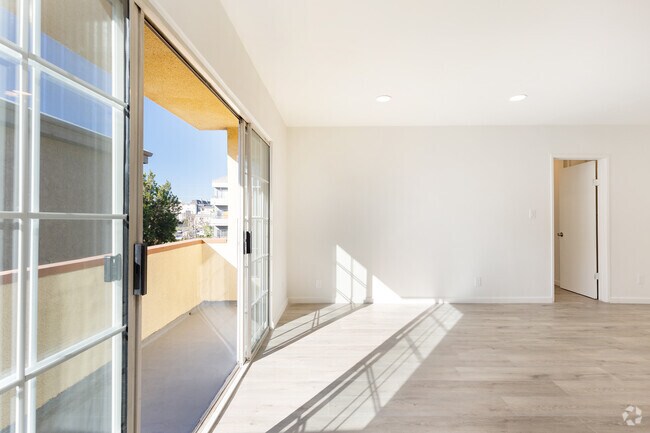 4567 Willis Ave - Willis Apartments