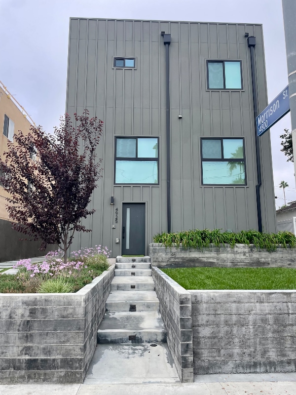 Photo - 4925 Kester Ave