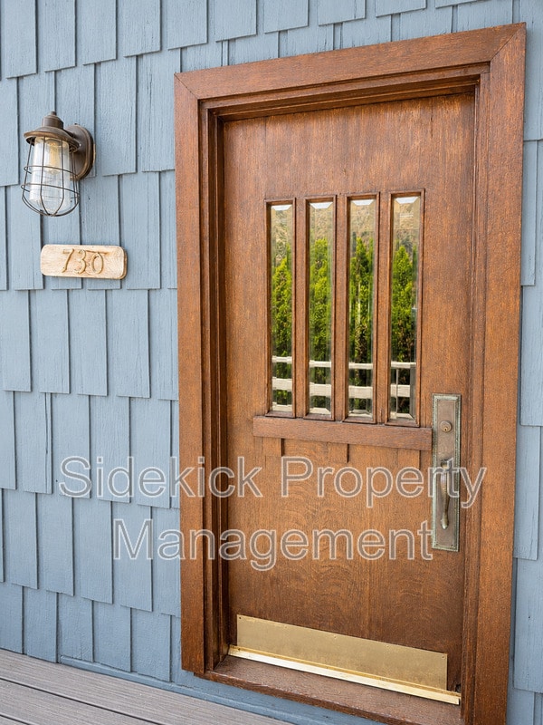 Photo - 730 Orange Dr