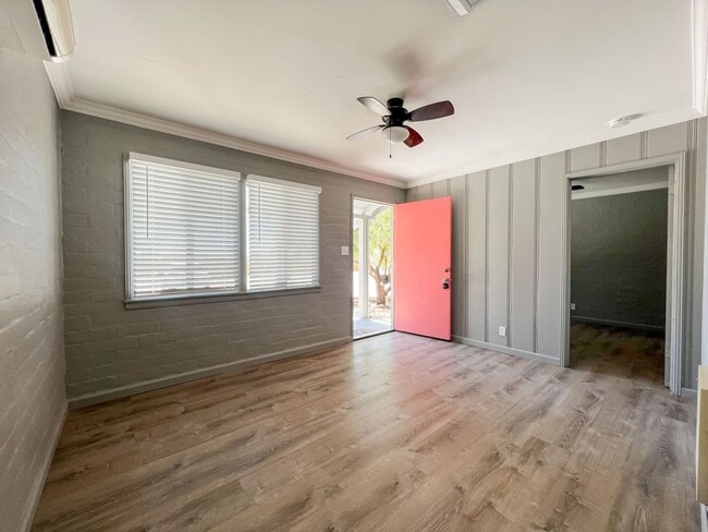 Photo - One of The Best One Bedroom Apartment in Town Unit 6678 El Rey 1