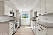 Photo - 913 E Balboa Blvd Townhome