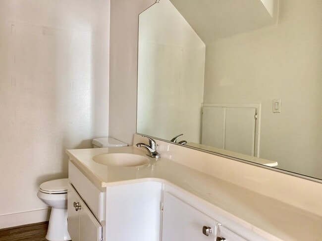 Photo - 2500 Abbot Kinney Blvd Unit 7125 - APT 29