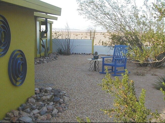 Photo - Fully Furnished 2 Bedroom 1 Bathroom Home