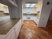 Photo - Valencia 3 Bedroom for Rent.