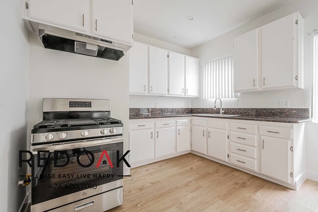 Photo - 6135 Saturn St Unit 6135.5