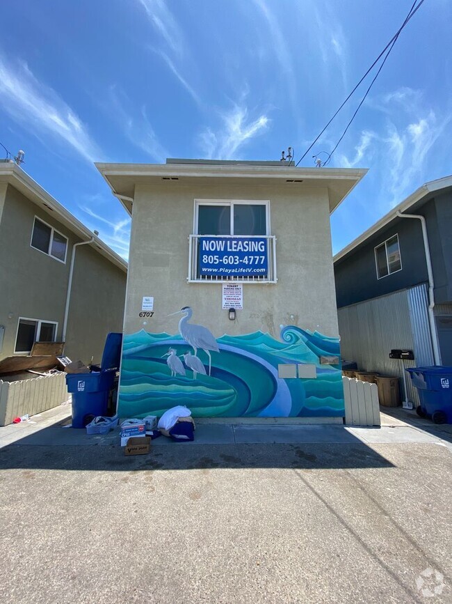 Building Photo - 6707 Del Playa Dr Unit 1 Rental