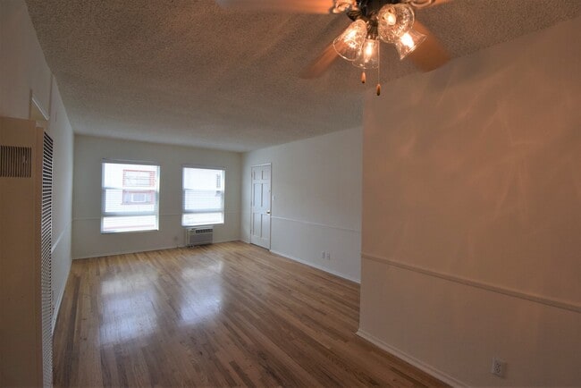 Photo - 11948 Magnolia Blvd Unit 06