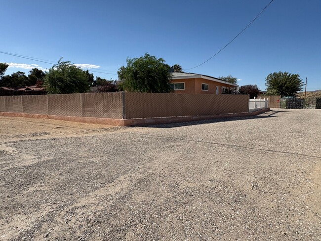 Photo - 27860-860 Waterman Rd