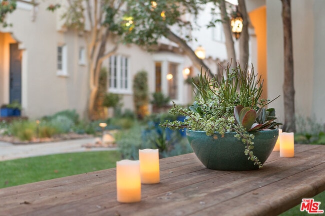 Photo - 1930 Rodney Dr Unit 1934