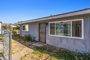 Photo - 2 bedroom Duplex with Huge yard! House