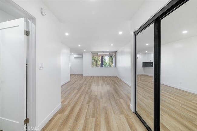 Photo - 17000 Burbank Blvd Unit 301