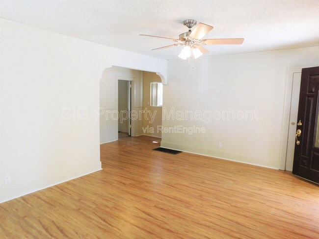 Photo - 1250 E Villa St