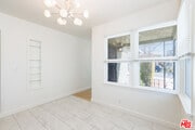 Photo - 1561 Hazelwood Ave
