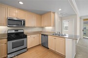 Photo - 2440 Watermarke Pl Condo