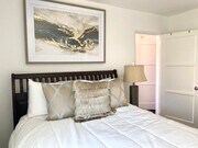 Bedroom - 811 E Nutwood St