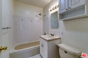 Photo - 15601 Morrison St