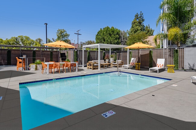 Photo - Element by Stuho