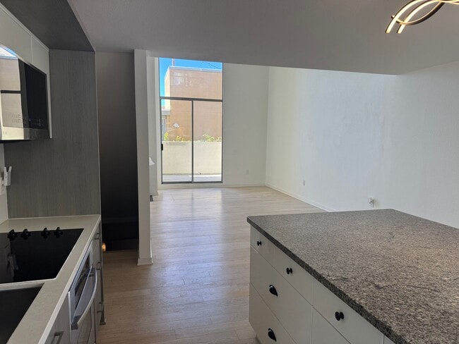 Photo - Beautiful 2Br/2Ba Townhome In Little Italy...