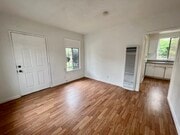 Photo - 2209 S Ridgeley Dr House