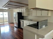 Photo - 569 E St