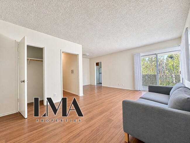 Photo - 2134 20th St Unit 5a