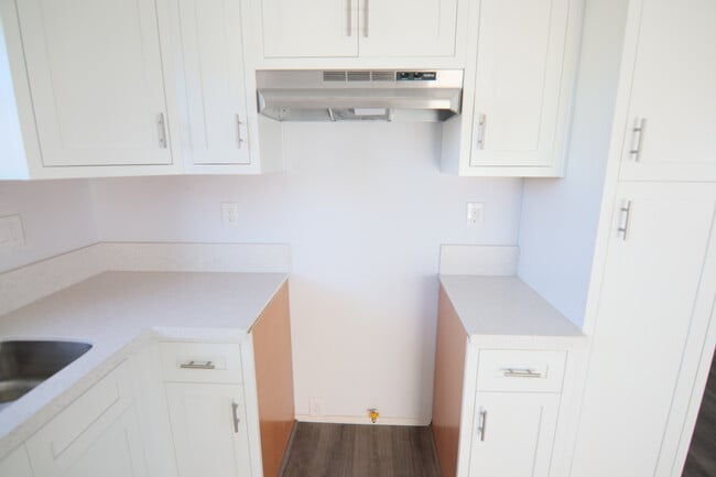 Photo - 1231 E 53rd St